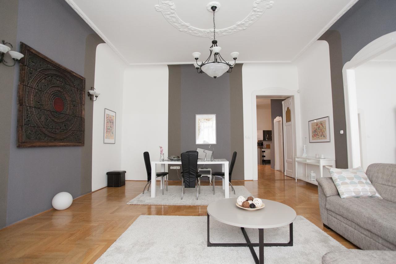 Royal Center Apartment Budapest Exterior photo