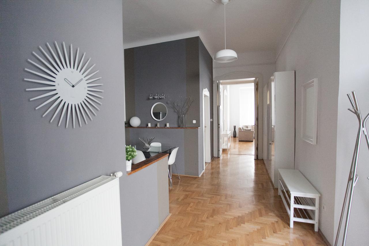 Royal Center Apartment Budapest Exterior photo