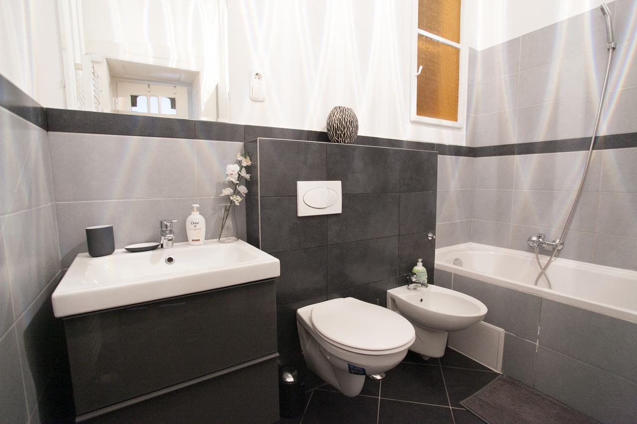 Royal Center Apartment Budapest Exterior photo